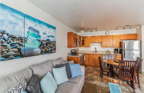 Waikiki Apartment | 31st-Floor Oceanview Oasis - Steps to Waikiki Beach with Free Parking (13112)