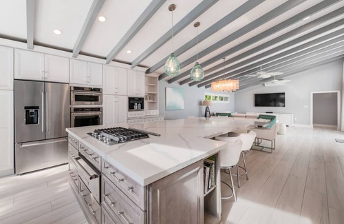 Lighthouse Point House | 3211 Managed by Brampton Park