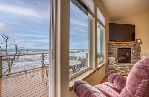Seal Rock House | 322 m² House ∙ 4 bedrooms ∙ 8 guests