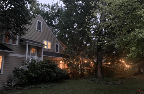 Lakeside Cottage | 328 E Second Street in Lakeside
