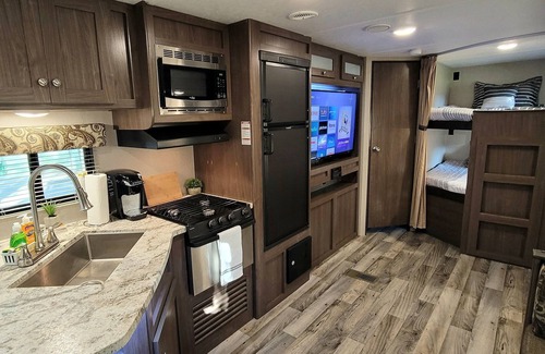 Fort Walton Beach House | 32ft RV with private outdoor area, short drive to the beach