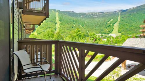 Stowe Area Resort | 332 Lodge At Spruce Peak Ski In Ski In Ski Out King Studio By Stowe Mountain Rentals
