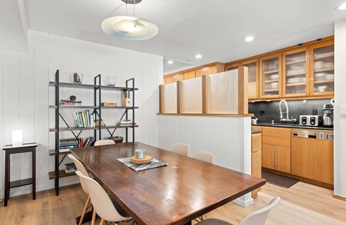 Olympic Valley Condo | 333 | Premium Loft for 4 - A/C, Oven & Fridge