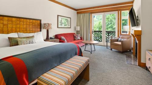 Stowe Area Resort | #337 Inside Lodge At Spruce Peak Studio Ski in in Ski out By Stowe Mountain Rentals