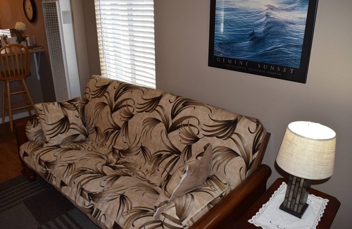 Downtown Cabin | 345 Hinds: 2 BR, 1 BA Cabin/Bungalow in Pismo Beach, Sleeps 4