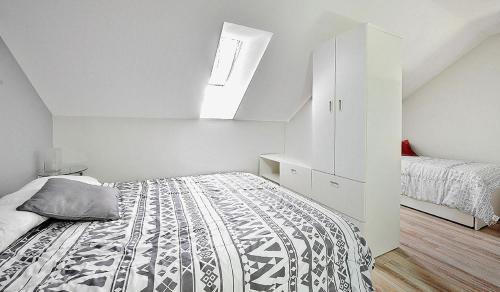 Stoneham Apartment | 35 chemin du Hameau #13