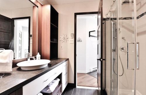 Stoneham Apartment | 35 chemin du Hameau #13