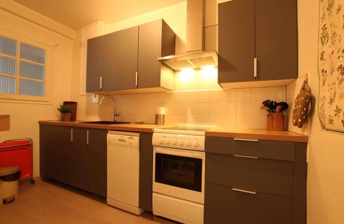 Saint-Chaffrey Apartment | 350m from ski slopes, 1st floor, terrace, parking, tv, ski locker, 56m², Serre Chevalier