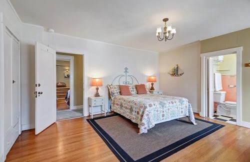 Avalon House | 351CA 351 Catalina Ave