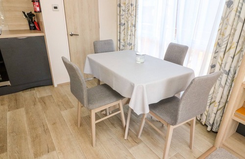 South Lakeland Leisure Village Cottage | 36 GRESSINGHAM, pet friendly, character holiday cottage in Carnforth