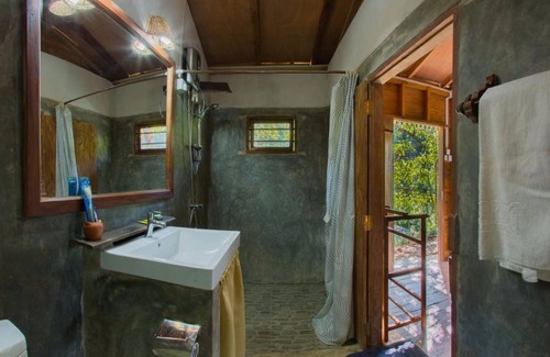 Kotapola Hotel | 360 Rainforest