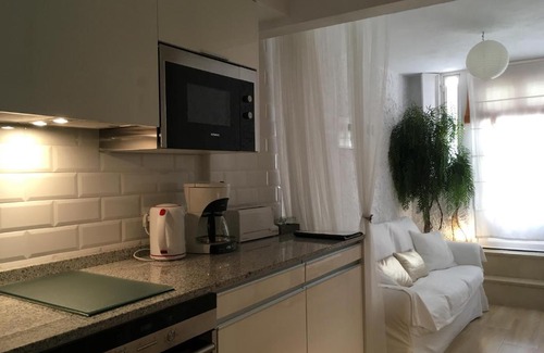 Alicante City Centre Apartment | 36estudio