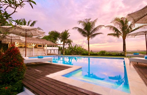 Munggu Bed & Breakfast | 37 Sunset Village Bali