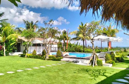 Munggu Bed & Breakfast | 37 Sunset Village Bali