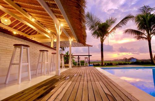 Munggu Bed & Breakfast | 37 Sunset Village Bali