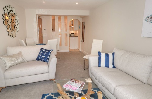 Salcombe Cottage | 37 THE SALCOMBE, luxury holiday cottage, with pool in Salcombe