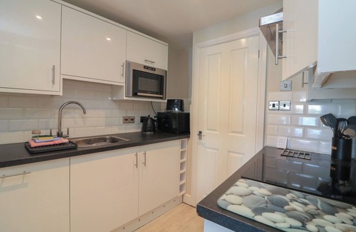 Salcombe Cottage | 37 THE SALCOMBE, luxury holiday cottage, with pool in Salcombe