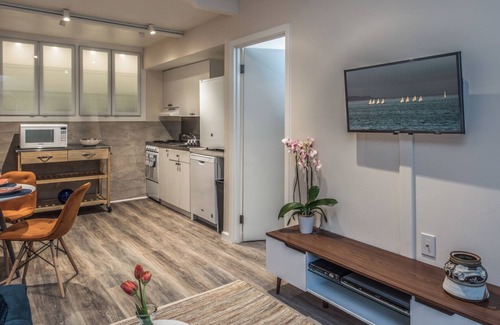Monterey Apartment | 3767B International Art House - Cozy Guest Suite