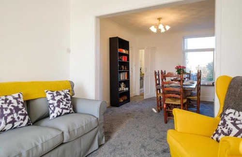 Leiston House | 39 Carr Avenue - Aldeburgh Coastal Cottages