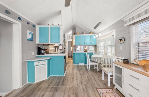 Upper Grand Lagoon House | 3b 3ba Home, Pet allowed, 2 Pools, Hot Tub, Gym