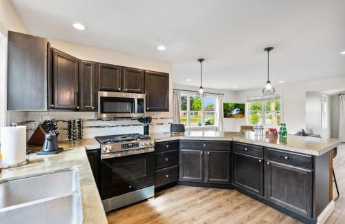 Elkhart House | 3bd2 Modern Home 5m Dt Elkhart 30m To Nd Bbq