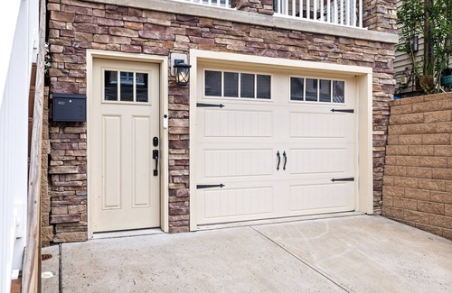 Mount Washington House | 3Bed 3.5Bath 1880SqFt, 85”TV, Fenced Yard, WD, Pets OK, FIOS