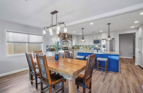 Mira Mesa House | 3bed 3bath Work Retreat Chef's Dream Family home
