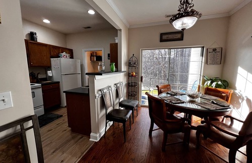 Newell House | 3br-1578ft 2 BR 2.5Bath Gated Corporate Rental, All Inclusive-Quality-Furnished.