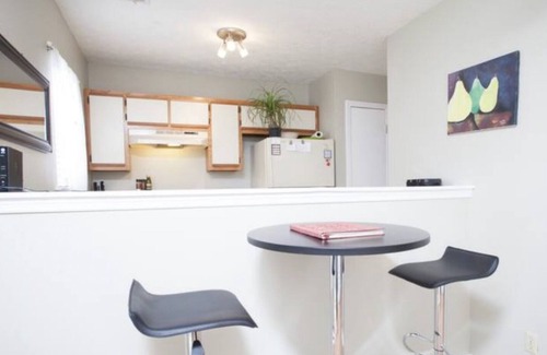 Whitemarsh Island House | 3BR/2BA+Bonus Room+Garage, 1,200 sqft Cul-de-Sac- between beach and downtown