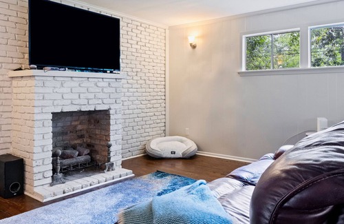 South Baton Rouge House | 3BR 2BA Near LSU, Medical, and Mall of Louisiana!