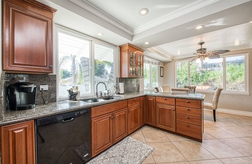 Mission Viejo Cottage | 3BR 2BA Orange County Gem with Lake and Pool Access