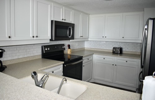 Briarcliffe Acres Condo | 3BR/2BA South Tower -It's All About the View! 2 Kings + 2 Twins + Beach Locker!