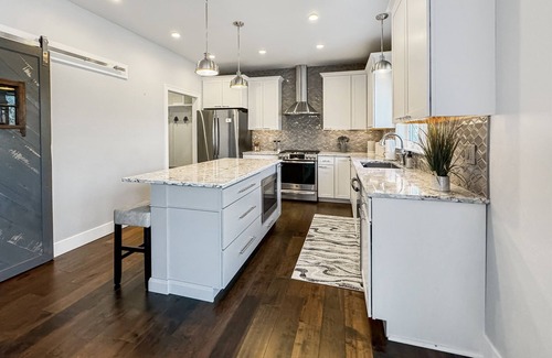 Madison House | 3BR/3BA Home | Dual Living Spaces