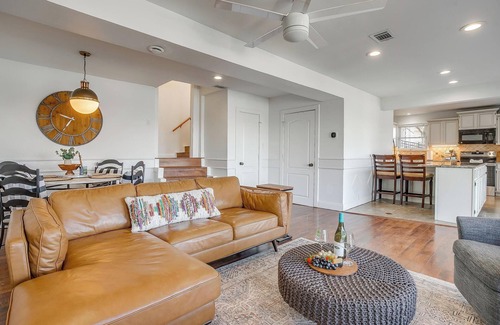 Granbury House | 3BR/3BA Home w/Pool, Fire Pit & Lake View