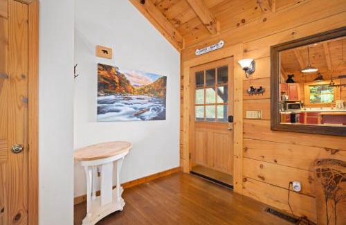 Unicoi County Apartment | 3BR cabin near Nolichucky River in Erwin Single Family Home