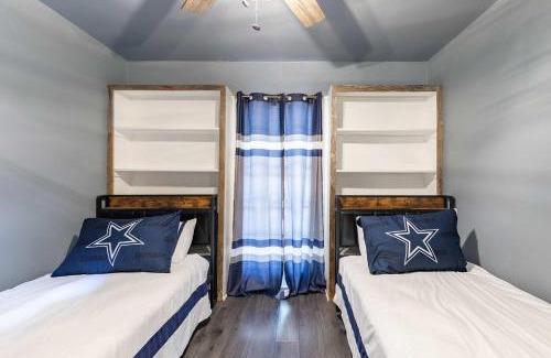 North San Antonio - SAT House | 3BR Charming House with BBQ & Near Pearl District