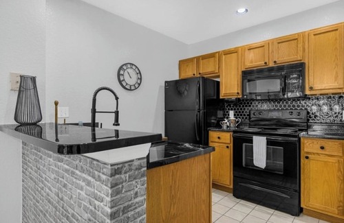 Venetian Bay Villages House | 3BR Condo w/BBQ and Heated Pool Near Disney and Malls