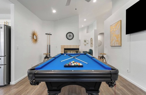 North Las Vegas House | 3BR Family Getaway with a Fully-Equipt Kitchen and Pool