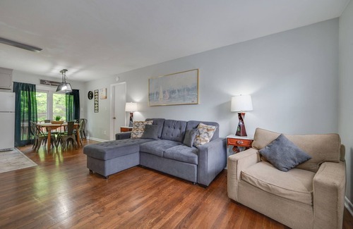 Hampton House | 3BR Hampton Home, Central to HU, and Colosseum!