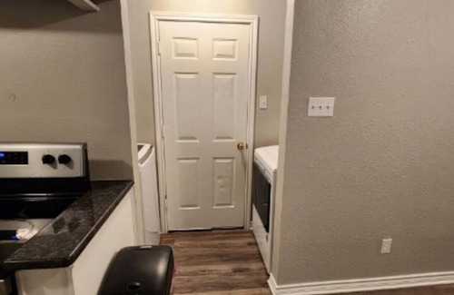 Belton House | 3BR House Near Belton Lake