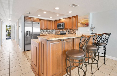 Indian Shores Condo | 3BR Luxury Beach Front Condo with Heated Pool and Direct Gulf View at Seagate