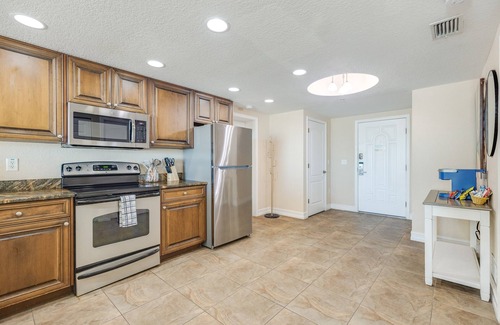 Treasure Island Condo | 3BR Luxury Penthouse Panoramic Views