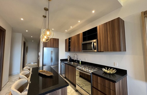 Las Jarretaderas Condo | 3BR Luxury Penthouse with Mountain View & Prime Location