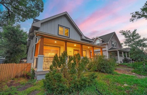 Central Colorado Springs House | 3BR Modern w Lg Backyard Mtn Views & Hot Tub