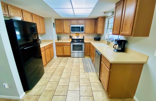 Inverness Highlands South House | 3br POOL, Fenced, near Downtown, Trails, Racetrack