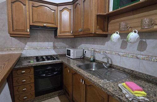 Vallehermoso House | 3BR Rustic House - Seaviews & Minibar