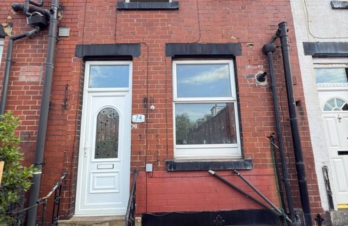 Leeds House | 3BR-Sleep 10– Near Stadium,Centre & M-Links - Contractors/Corporate & Families