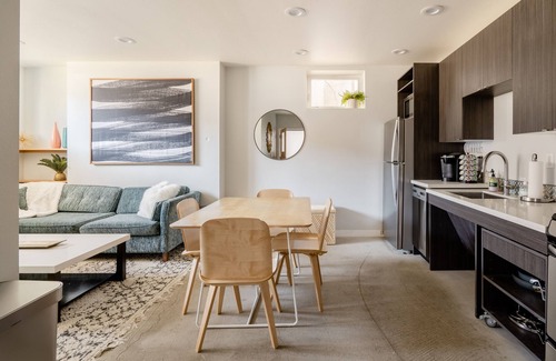 Belmont Apartment | 3BR Sleeps 8 Foodie Haven SE Portland