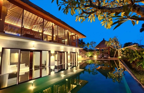 Kemenuh Villa | 3BR Villa, Laundry Service! - W/Swimming Pool!