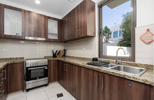 Dubai Villa | 3BR Villa with Pool, Tennis Court and Playground